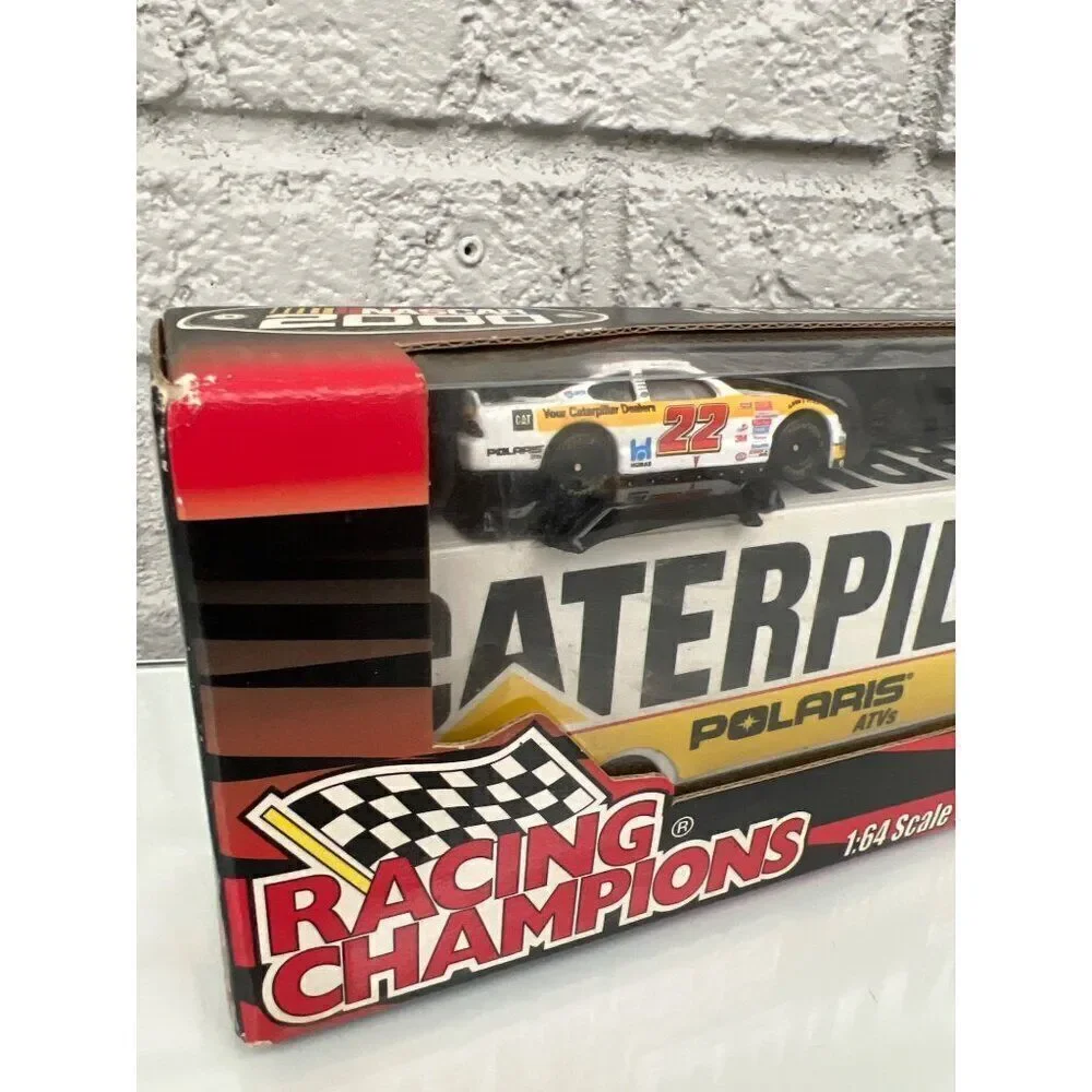 NASCAR 2000 Wade Burton #22 Caterpillar Transporter & Car 1/64 Scale